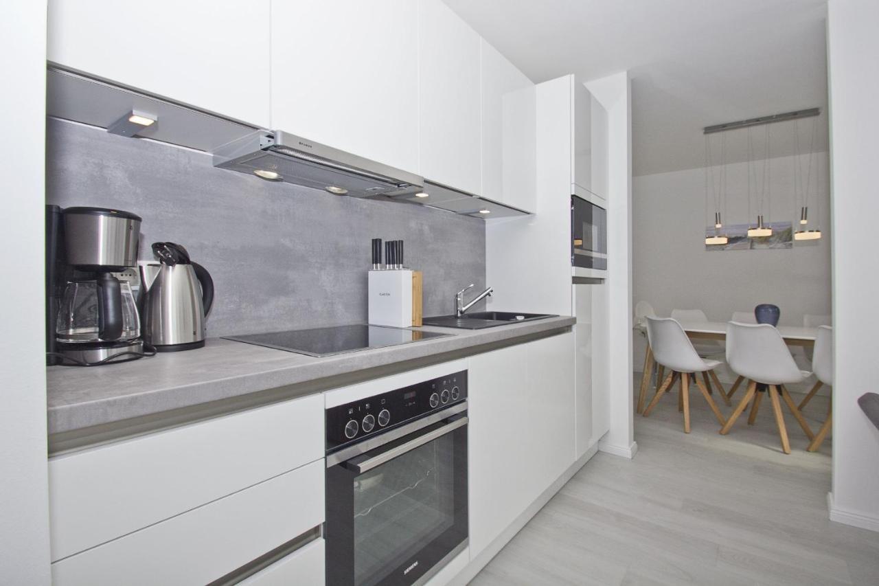 Gratis Nutzung Vom Ahoi Erlebnisbad Und Sauna In Sellin - Haus Inselwind Fewo Meerwellen Gross Zicker Exterior photo